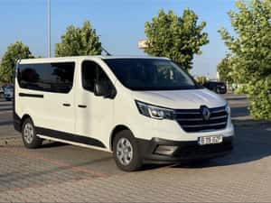 Renault Trafic 2023 — miniatura 3