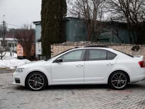 Skoda octavia VRS / Anul 2017 - 2.0 diesel 184 CP /trapa panoramica — miniatura 5