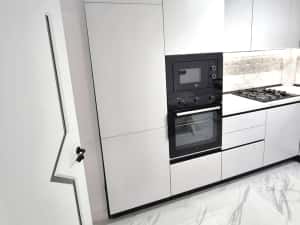 Închiriere Apartament cu 2 camere Lux, prima închiriere, 2 AC, mașină vase ✨ — miniatura 3