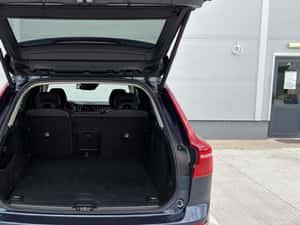 Volvo XC60 D5 AWD INSCRIPTION Automată 235 HP Diesel — miniatura 7