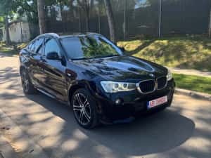 BMW X4 2.0 xDrive Mpaket190cp. Foarte usor avariat! — miniatura 2