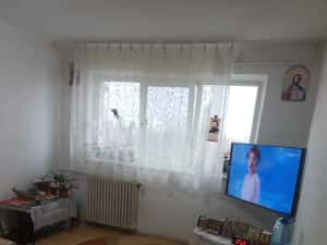 vând ap. Cu 2 cam. În Mihai Bravu, piata — miniatura 2