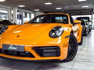 Porsche 992 Cabrio - 480cp - 4.800km - 2023