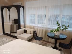 Garsoniera Sala Palatului, Parc Cișmigiu, totul nou, bloc consolidat — miniatura 1