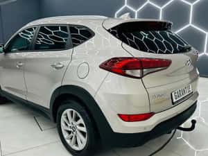 HYUNDAI TUCSON SUV Diesel 2016 cu 225.000 km — miniatura 4