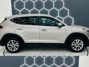 HYUNDAI TUCSON SUV Diesel 2016 cu 225.000 km — miniatura 5