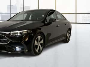 Mercedes-Benz CLA 200 Automată 163 HP Benzină