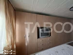 Apartament de inchiriat 82 mpu 2 camere balcon si gradina Vasile Aaron