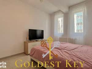 Apartament modern cu 2 dormitoare decomandate balcon si parcare!
