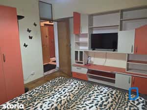 Apartament cu doua camere decomandat si spatios in Fratii Golesti — miniatura 4