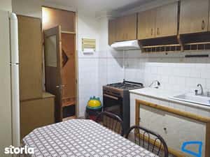 Apartament cu doua camere decomandat si spatios in Fratii Golesti — miniatura 6