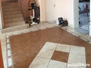 Vila zona Colinelor D+P+E , sc 480 mp , teren 1200, piscina , constr 2001, gaz — miniatura 5