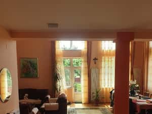 Vila zona Colinelor D+P+E , sc 480 mp , teren 1200, piscina , constr 2001, gaz — miniatura 9