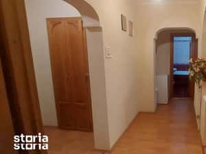 Apartament 2 camere cf 1 decomandat de inchiriat — miniatura 3