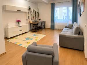 Apartament 3 camere, decomandat, 72.89 mp, la cheie, zona Centru, Camp — miniatura 2