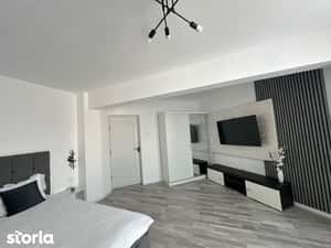 Vând apartament 2 camere Centru — miniatura 4
