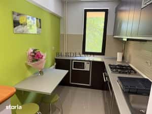 Apartament cu 2 camere de închiriat - Metrou Favorit — miniatura 4