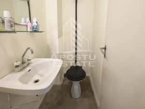 Apartament de vanzare cu 3 camere, 2 bai, 2 balcoane, zona Aradului — miniatura 6
