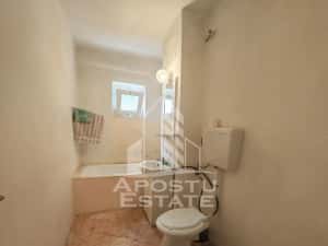 Apartament de vanzare cu 3 camere, 2 bai, 2 balcoane, zona Aradului — miniatura 8