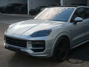 Porsche Cayenne Automată 519 HP Hibrid (B/E)