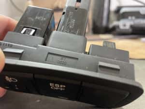 Buton ESP + Incalzire Parbiz + Reglaj Faruri Hyundai i30 2011 — miniatura 10