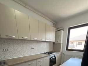 Garsonieră de închiriat + parcare — miniatura 4