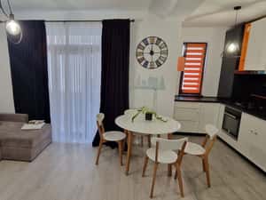 Apartament 3 Camere Etaj 2 Giroc  380 euro