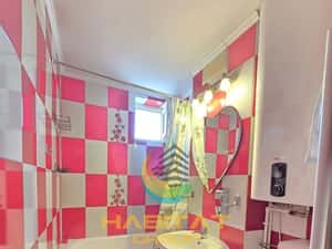 Inchiriere apartament 2 camere Brancoveanu Covasna curat liber — miniatura 4