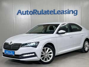 Skoda Superb Berlină Hibrid 2020 Second hand — miniatura 1