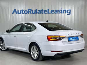 Skoda Superb Berlină Hibrid 2020 Second hand — miniatura 4