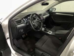 Skoda Superb Berlină Hibrid 2020 Second hand — miniatura 5