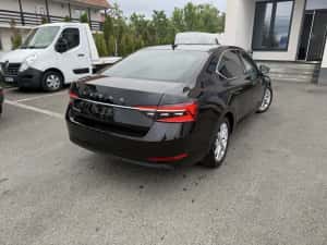 skoda superb 2022 2.0 150cp — miniatura 3