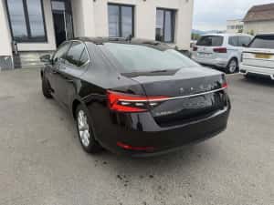 skoda superb 2022 2.0 150cp — miniatura 4