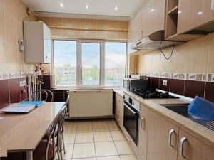 De vanzare Apartament 3 camere Tiglina 3, Galati, 75mp, et.4/4