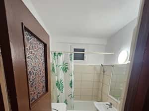 Închiriez apartament 2 camere — miniatura 4