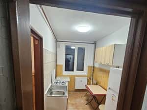 Închiriez apartament 2 camere — miniatura 5