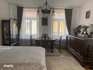 Inchiriez studio/garsoniera generoasa la casa Centrul Istoric Brasov — miniatura 6
