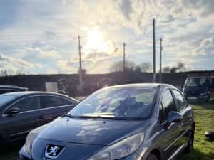 Peugeit 207 din 2008 de 1,6 Disel