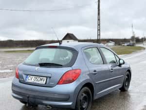 Peugeit 207 din 2008 de 1,6 Disel — miniatura 4