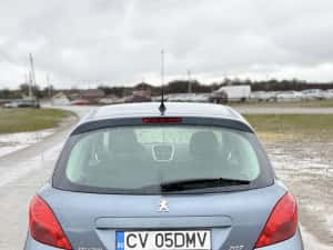 Peugeit 207 din 2008 de 1,6 Disel — miniatura 5