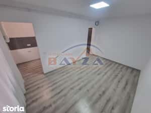 Vlad Tepes, garsoniera renovata integral — miniatura 4