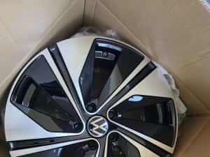 Jante de aliaj pentru vw pe 17 marca silver line