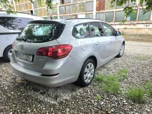 Opel Astra J 2012 1.3cdti Clima / navi / Carlig Remorcare / itp Rca — miniatura 4