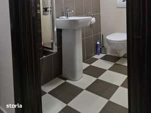 Inchiriez garsoniera Pipera Complex cu Piscina Diamond Residence — miniatura 5