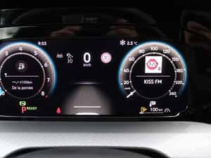 Volkswagen Golf 2024 - 10.000 km - Automată - 150 HP — miniatura 5