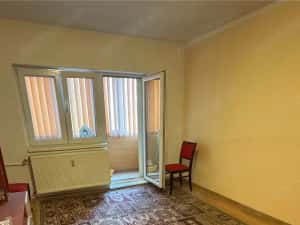 Apartament 3 Camere Decomandat 2 Bai 2 Balcoane Garaj Sub Bloc Boxa Zona Girocului Soarelui — miniatura 5