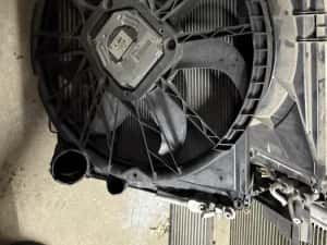 Radiator apa electroventilator bmw e90 e91 e92 e93 330d automat — miniatura 3