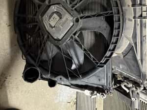 Radiator apa electroventilator bmw e90 e91 e92 e93 330d automat — miniatura 5