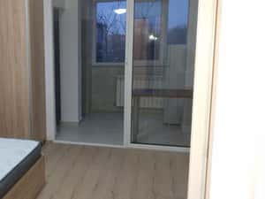 Costin Georgian prima inchiriere.