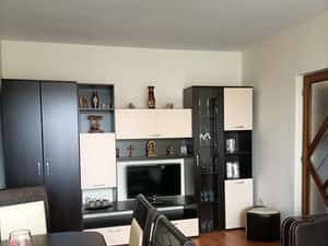 Apartament cu 3 camere